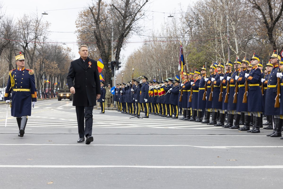 Parada militară de 1 Decembrie la Arcul de Triumf 317405