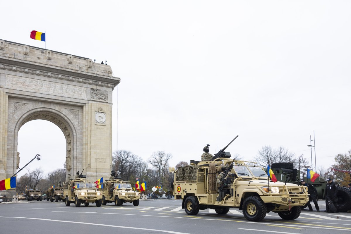 Parada militară de 1 Decembrie la Arcul de Triumf 317429