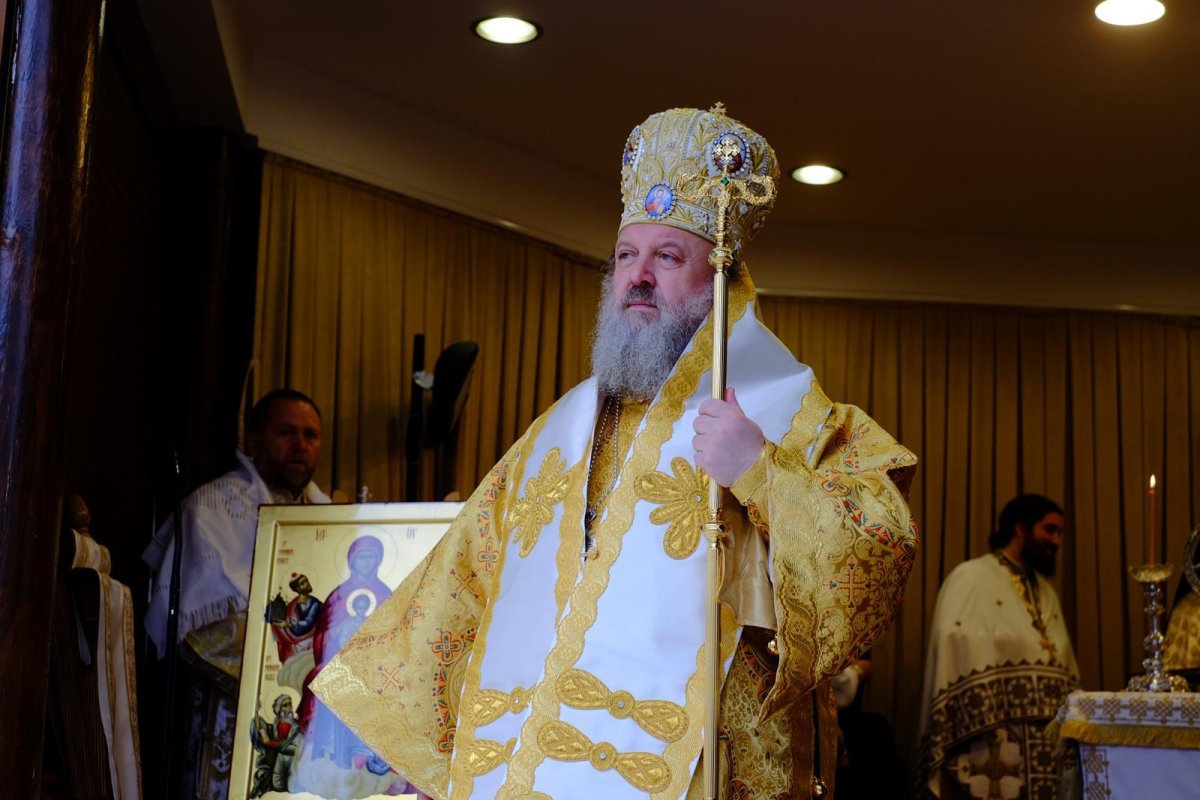 Slujire arhierească la Mănăstirea Radu Vodă 317392