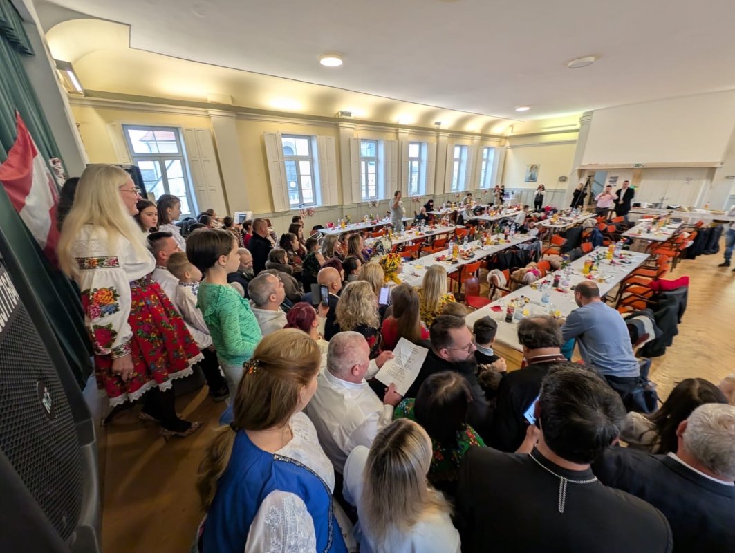 Românii din Amstetten au sărbătorit Ziua Națională 317581