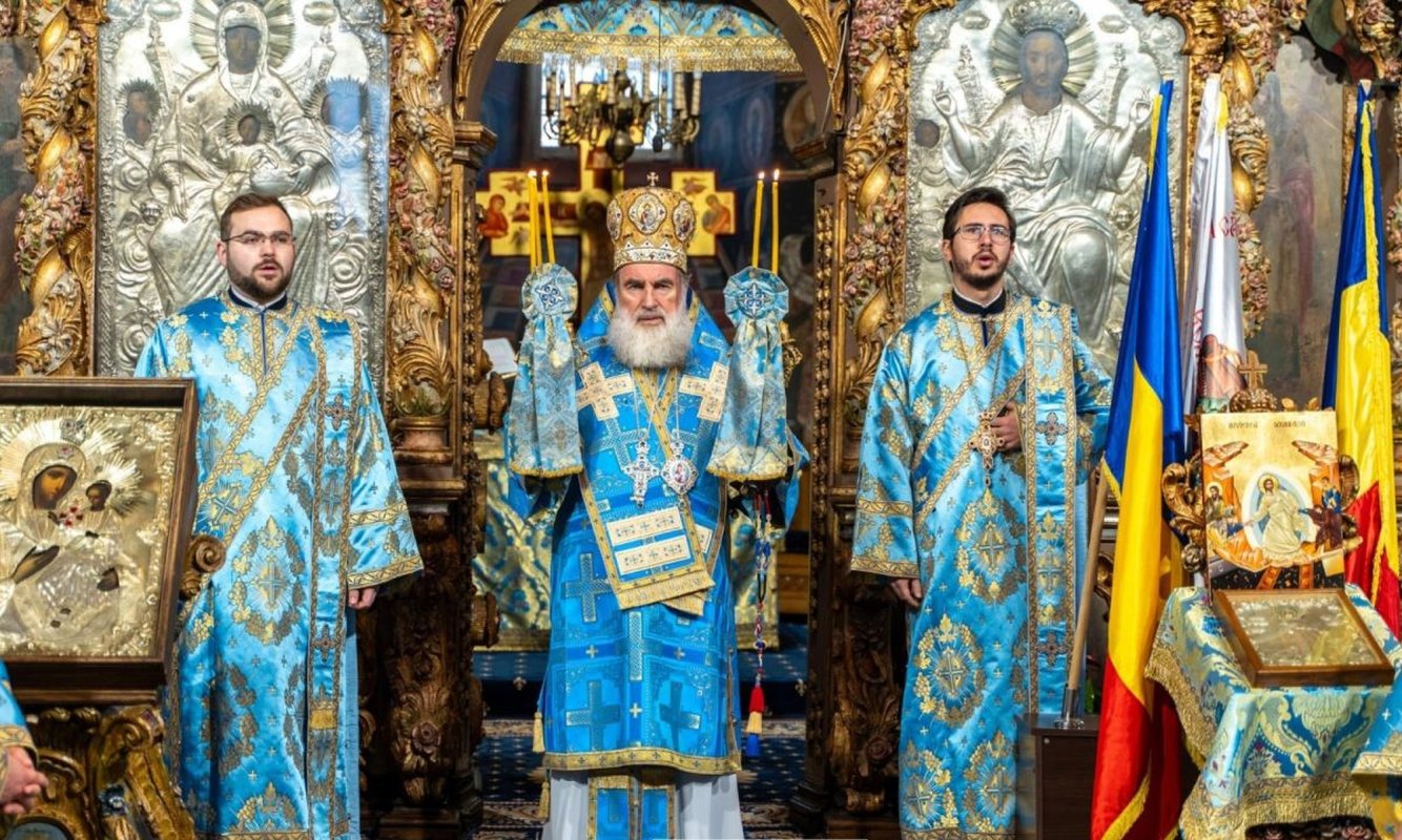 Ziua Națională serbată la Catedrala Arhiepiscopală din Roman 317700