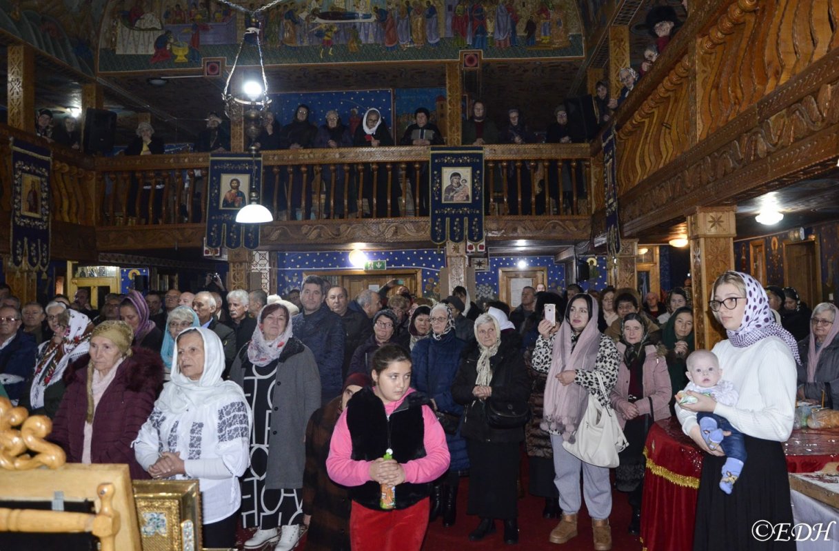 Hramul Bisericii „Sfânta Mare Muceniță Varvara” din Petroșani 317820