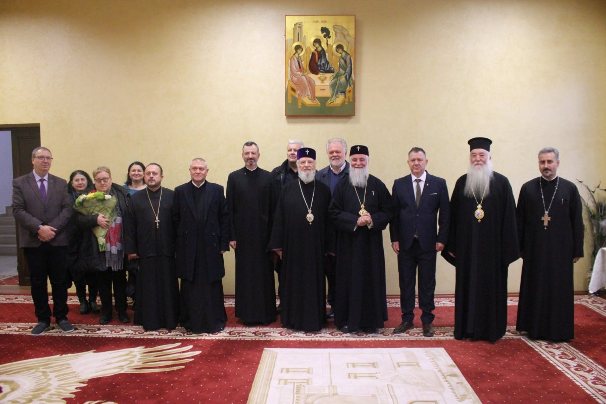 Teză de doctorat susţinută la Facultatea de Teologie Ortodoxă din Craiova 317878