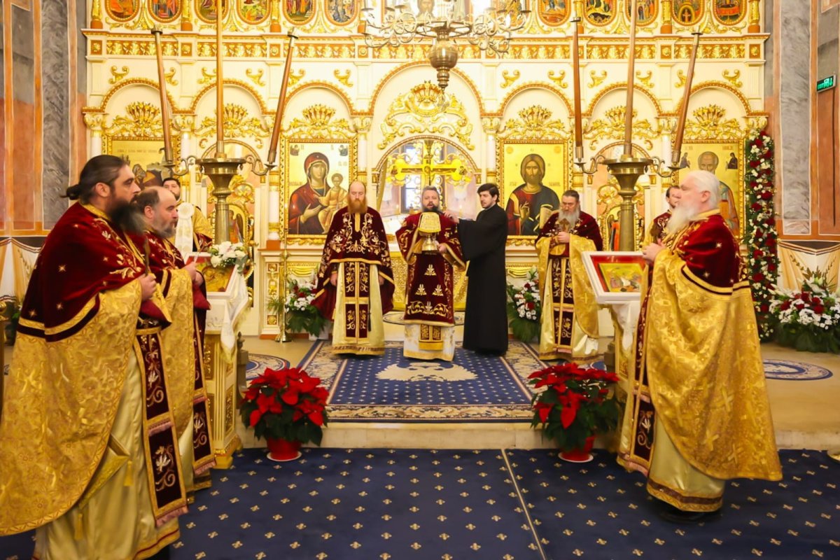 Hramul bisericii din ostrovul Mănăstirii Cernica 317975