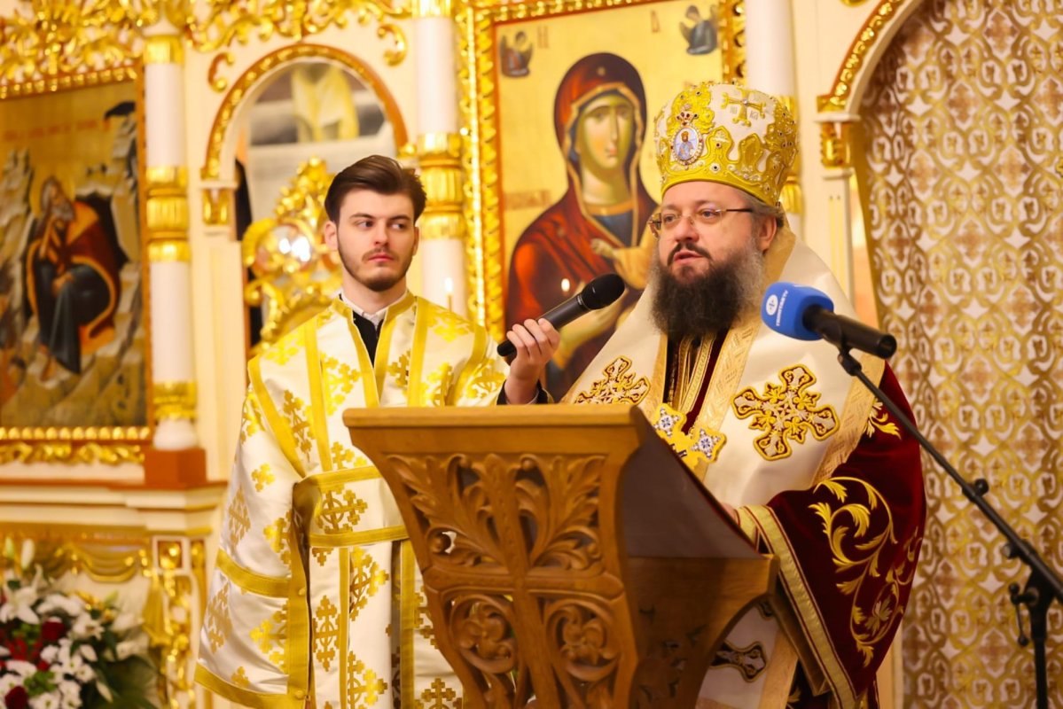 Hramul bisericii din ostrovul Mănăstirii Cernica 317977