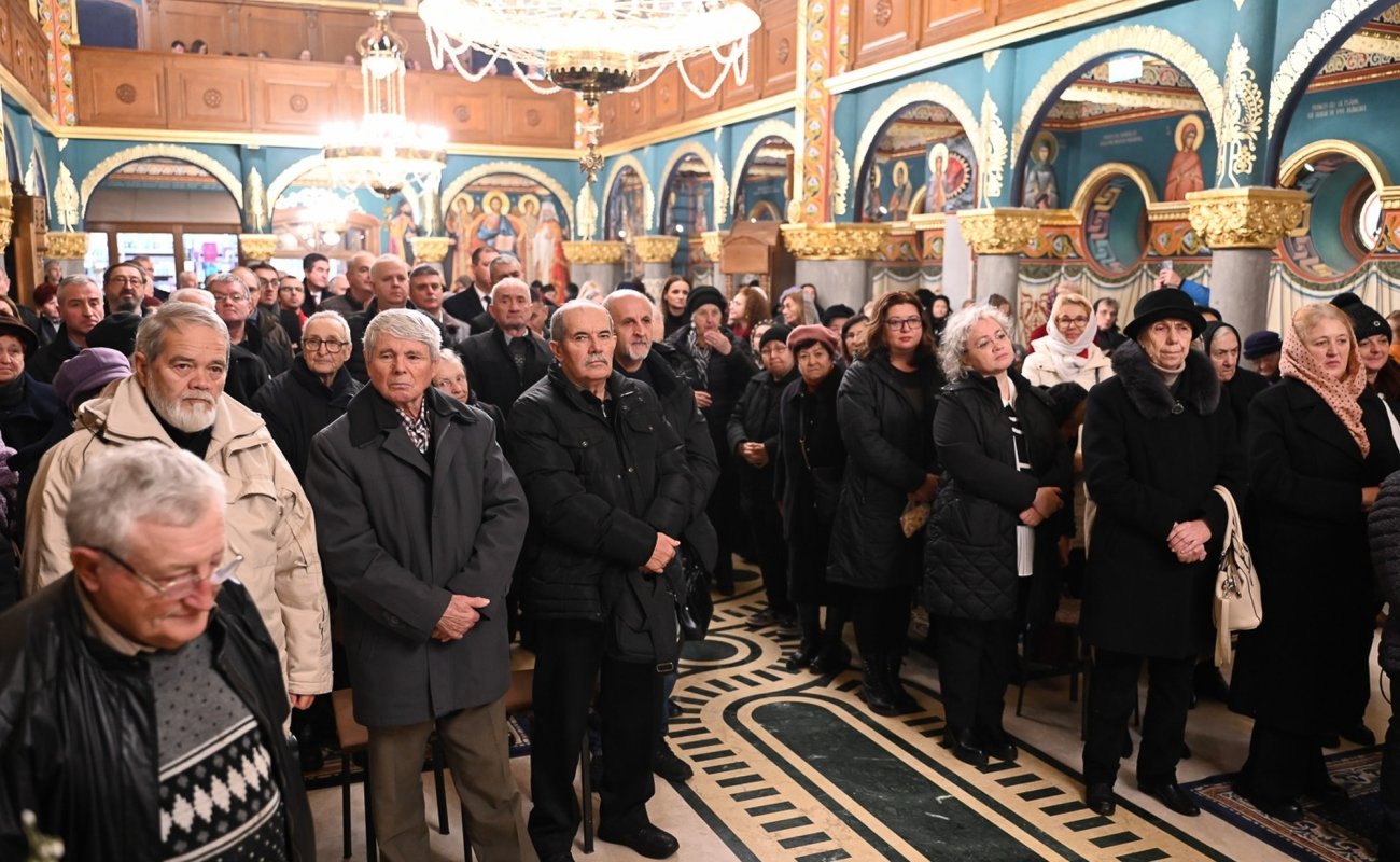 Sărbătoare la Catedrala Episcopală din Deva 318167