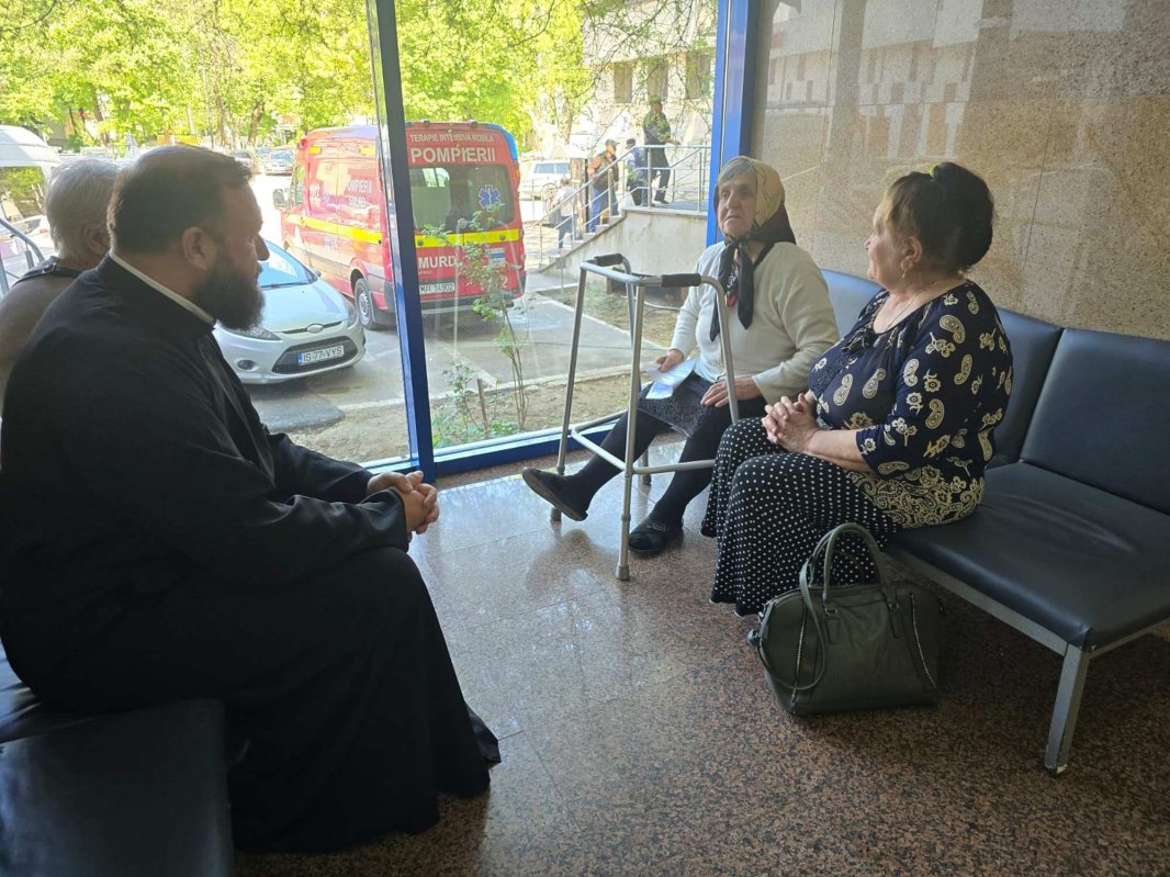 Slujire medicală și spirituală la Spitalul Județean Botoșani 317210