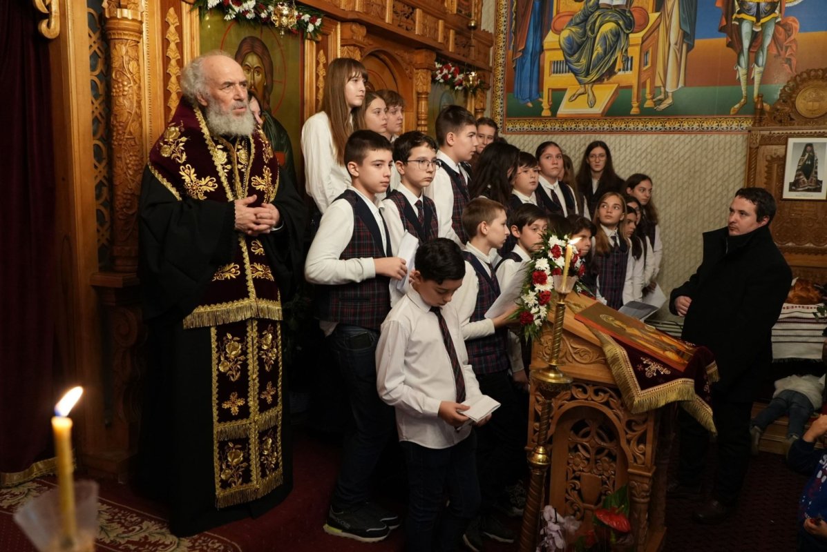 Momente de înălțare duhovnicească pentru credincioșii de la Dunărea de Jos 318218