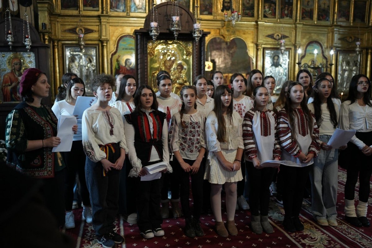 Popas de rugăciune la o biserică din Călărași 318233