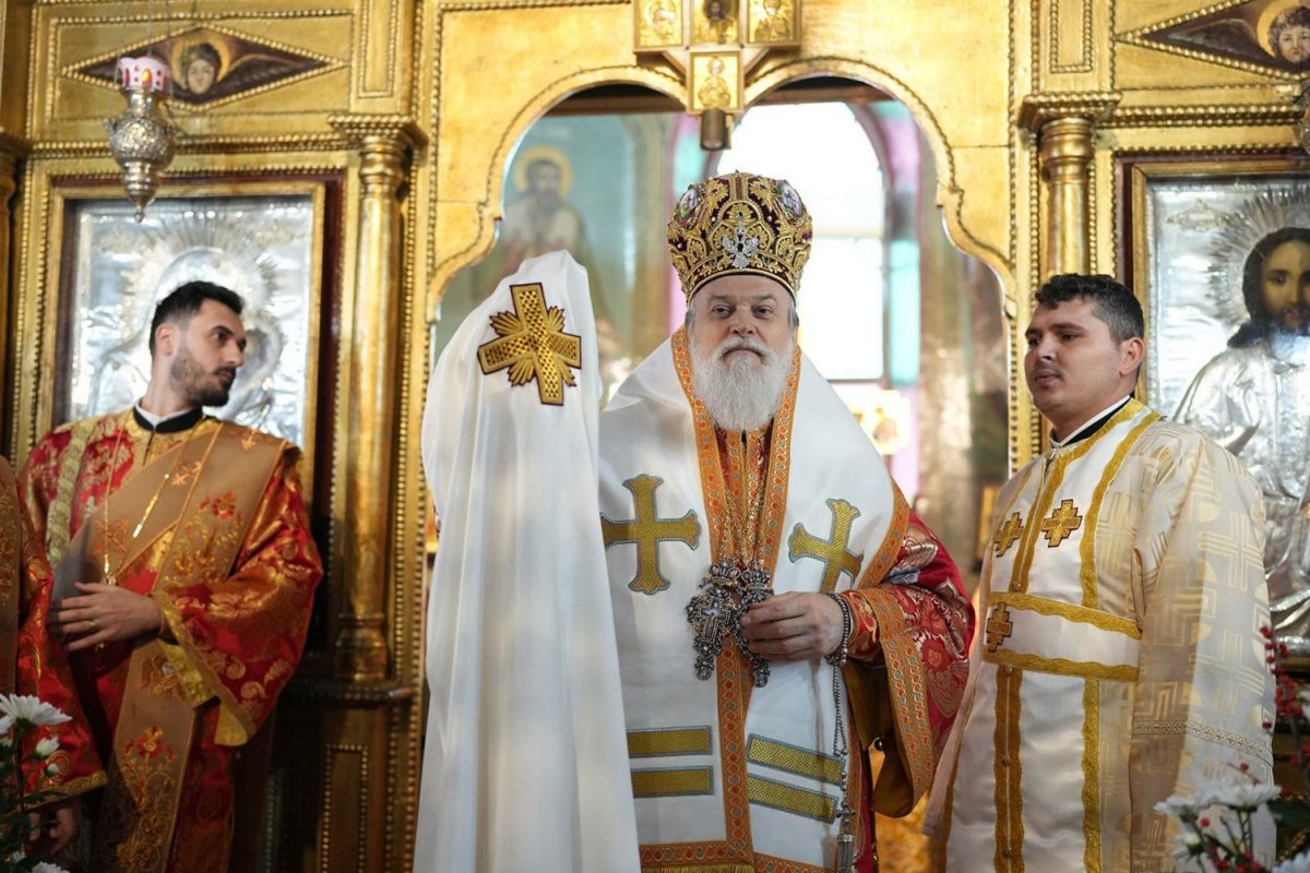 Popas de rugăciune la o biserică din Călărași 318234