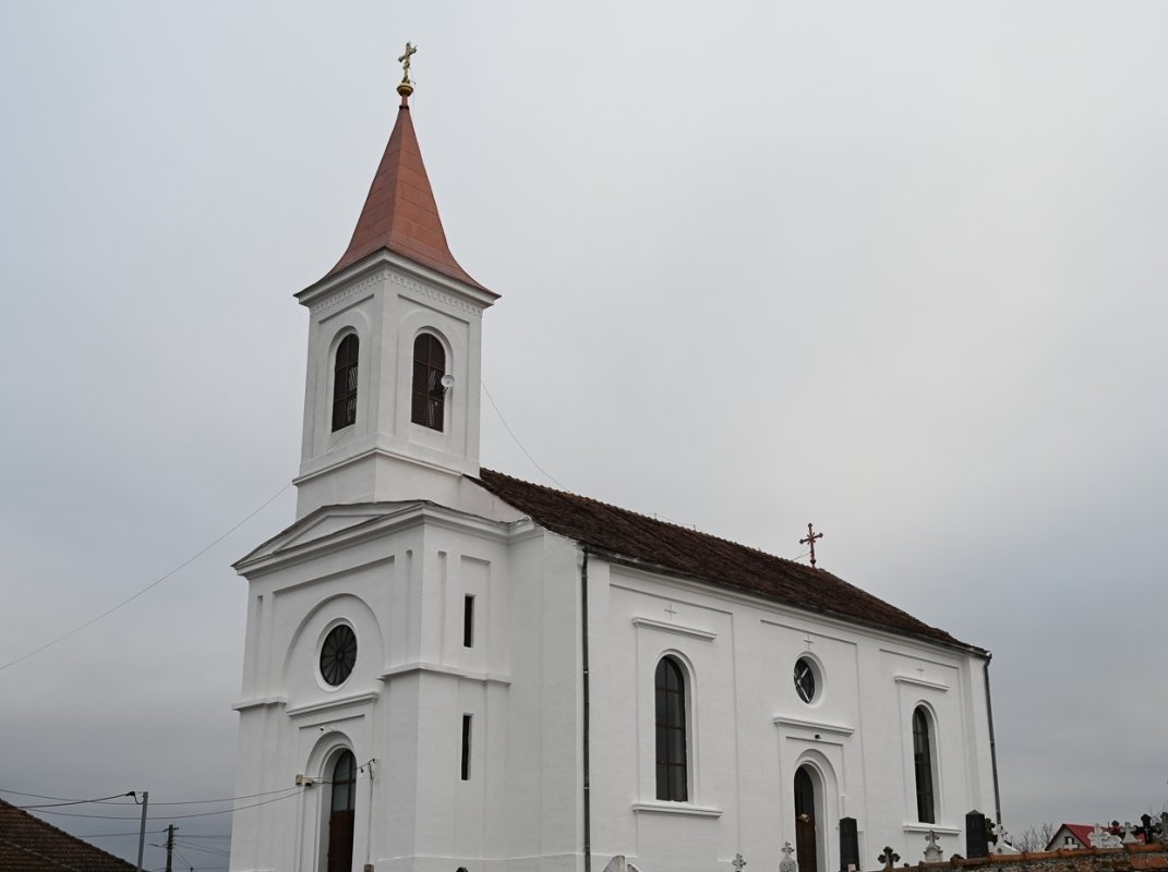 Slujirile ierarhilor hunedoreni în Duminica a 27-a după Rusalii 318296