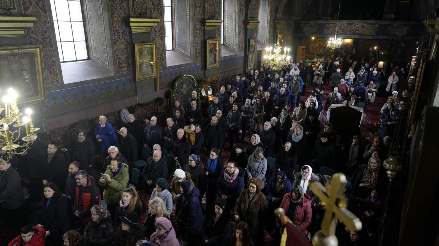 Liturghie arhierească în Şcheii Braşovului 318448