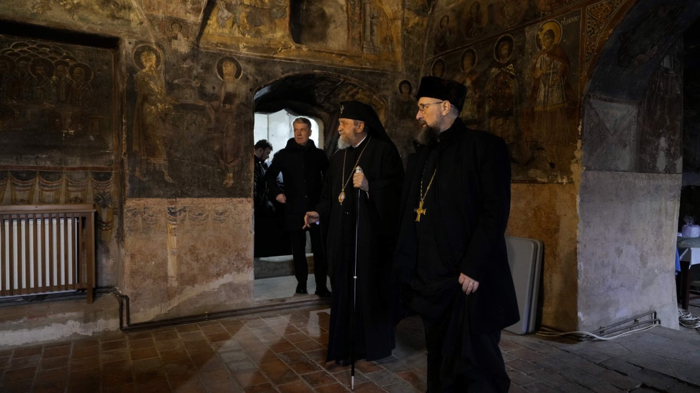 Liturghie arhierească în Şcheii Braşovului 318450