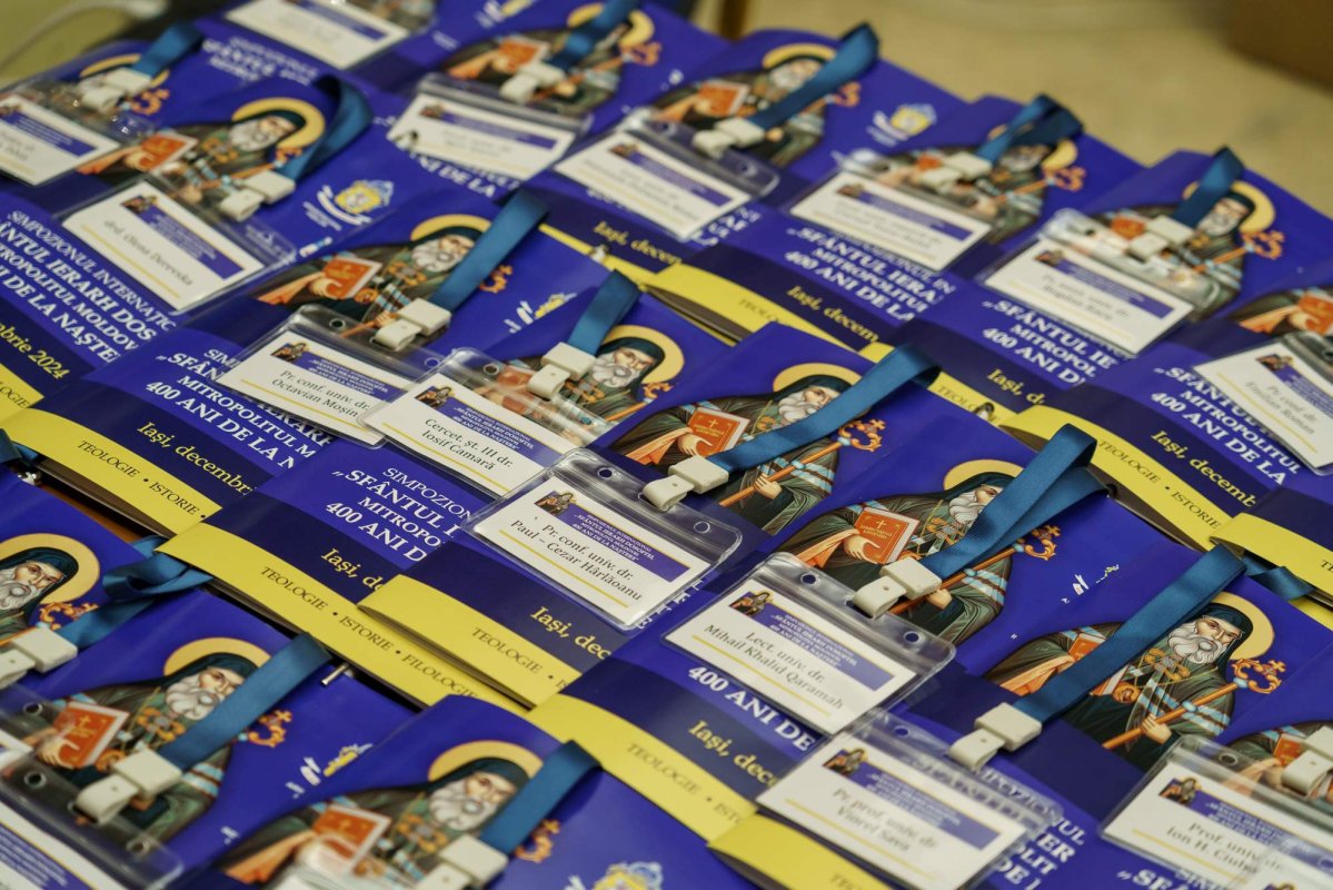 Simpozionul internațional „Sfântul Ierarh Dosoftei” la Iași 318588