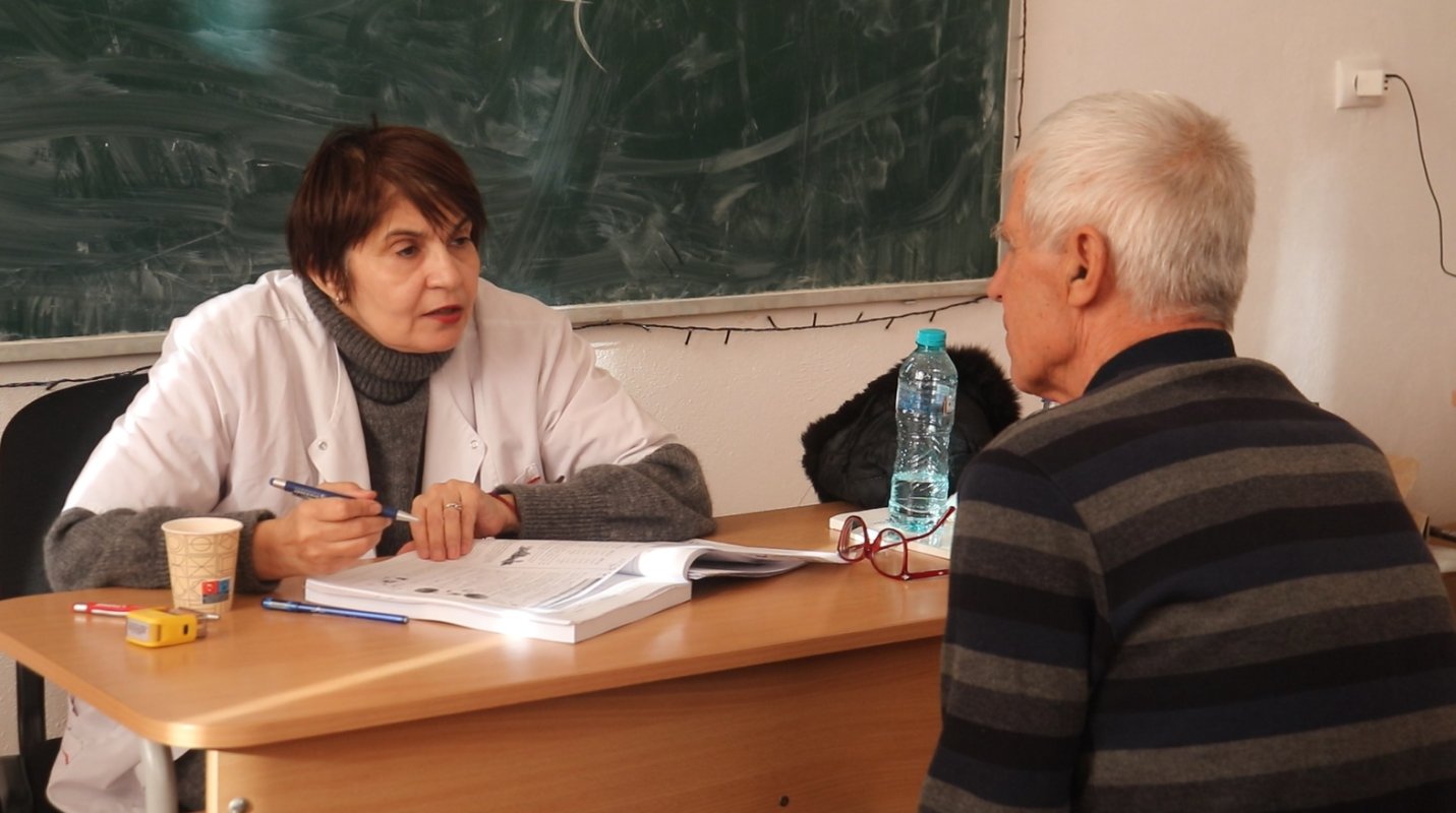 Acțiune medicală desfășurată de voluntarii Paraclisului Catedralei Naționale 318892