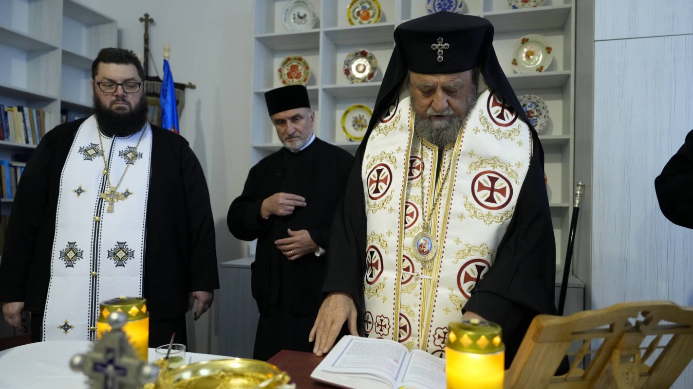 Binecuvântare arhierească la Feldioara, judeţul Braşov 318928