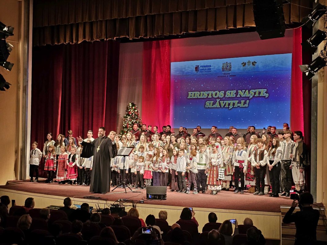 Bucuria colindelor pentru mehedințeni 318966