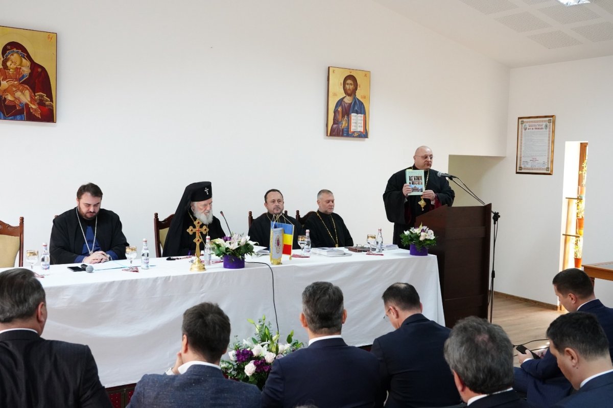 Expoziție aniversară la Mănăstirea Stelea din Târgoviște 318976