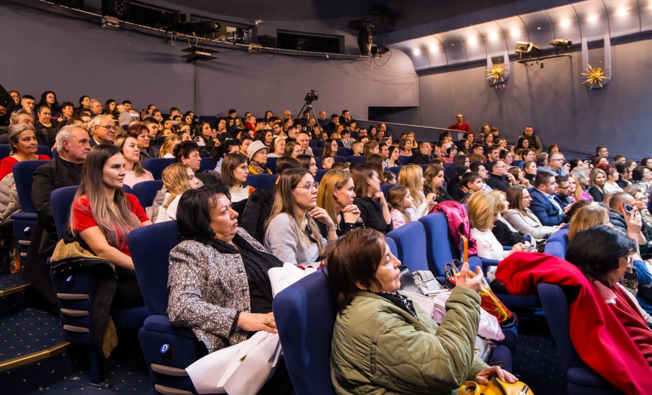 Festivalul „Tradiții și obiceiuri din bătrâni” la Târgu Jiu 319115