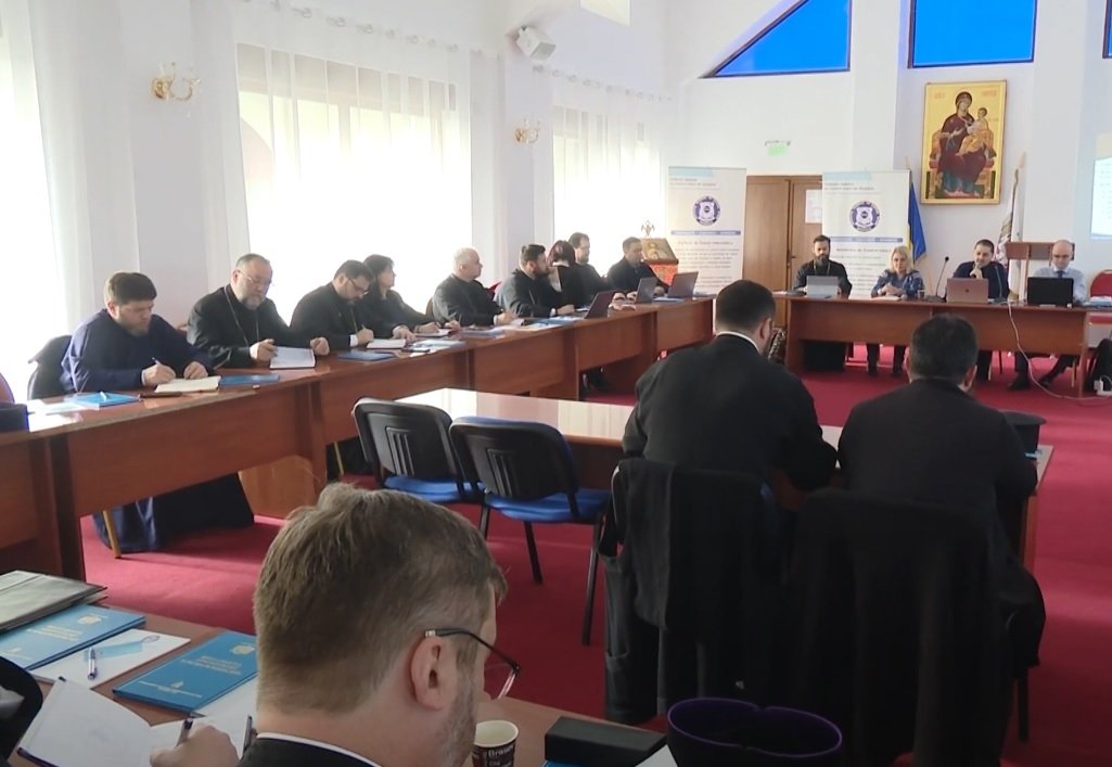 Ședință de lucru a consilierilor economici din eparhiile Patriarhiei Române 319126