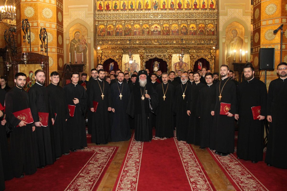 Concertul „Steaua, iată, a răsărit!” la Catedrala Mitropolitană din Craiova 319265