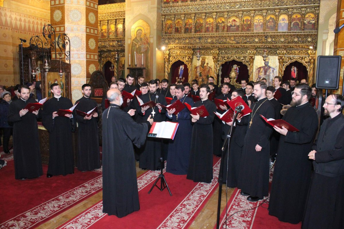 Concertul „Steaua, iată, a răsărit!” la Catedrala Mitropolitană din Craiova 319266
