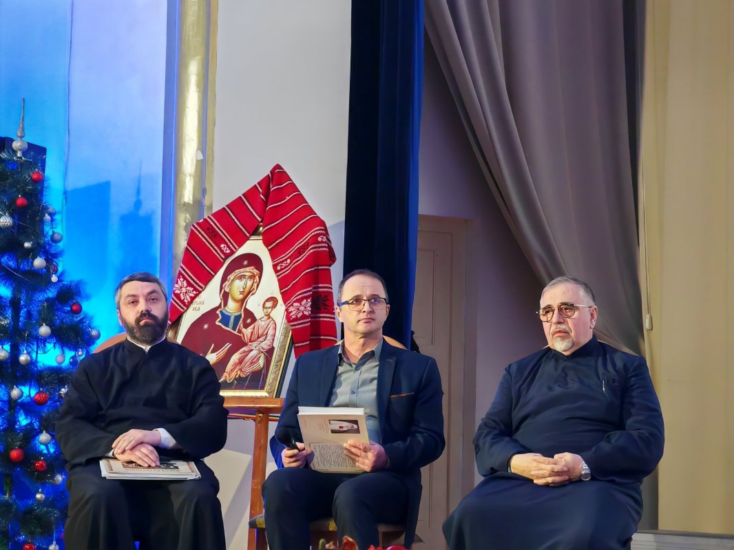 Monografie aniversară lansată la Câmpulung Muscel 319247