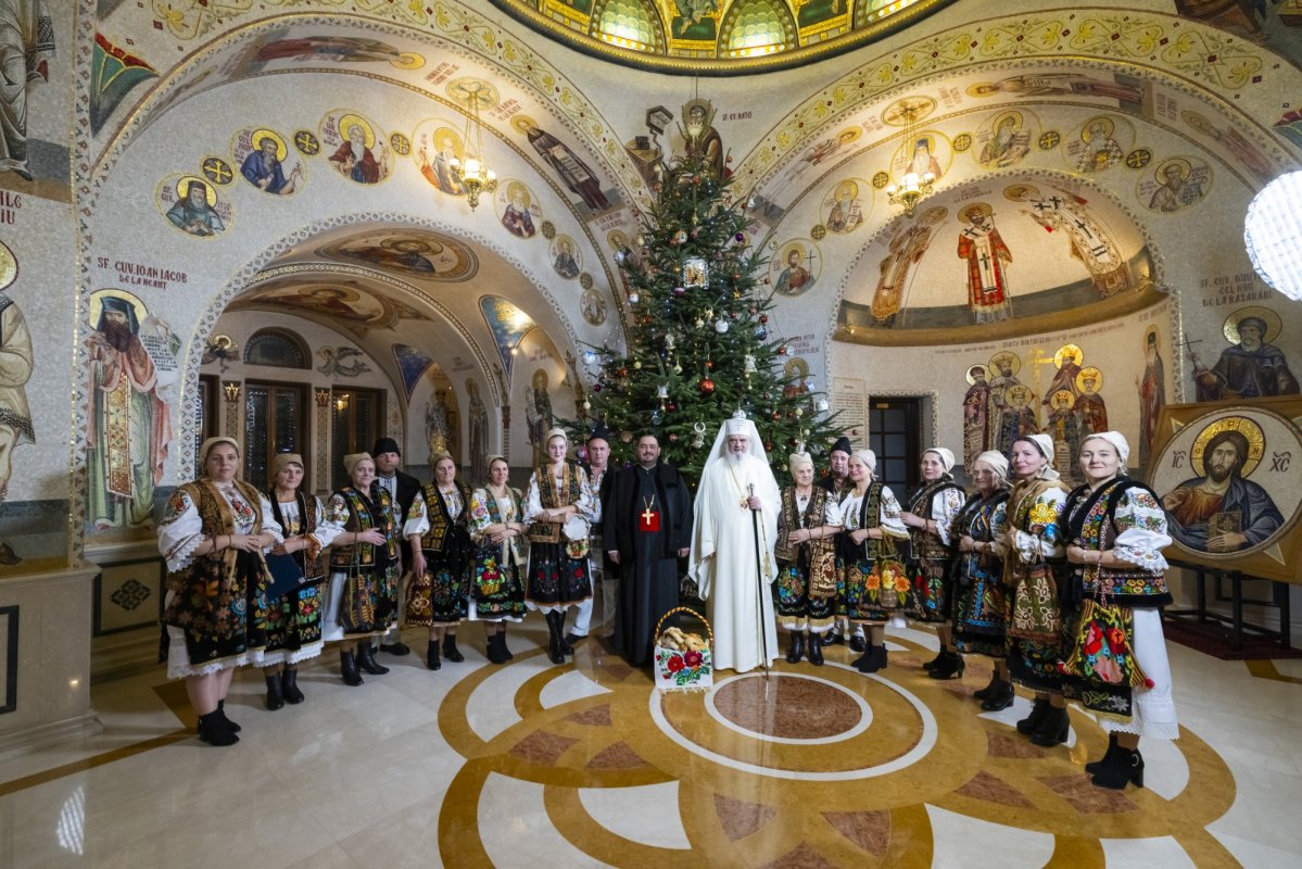 Patriarhul României a fost colindat la Reședința Patriarhală 319318