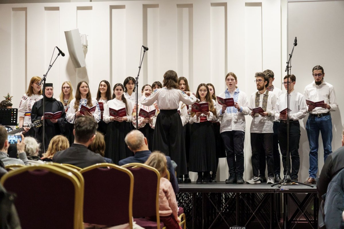 Serbarea de Crăciun a Facultății de Teologie Ortodoxă „Dumitru Stăniloae” din Iași 319277