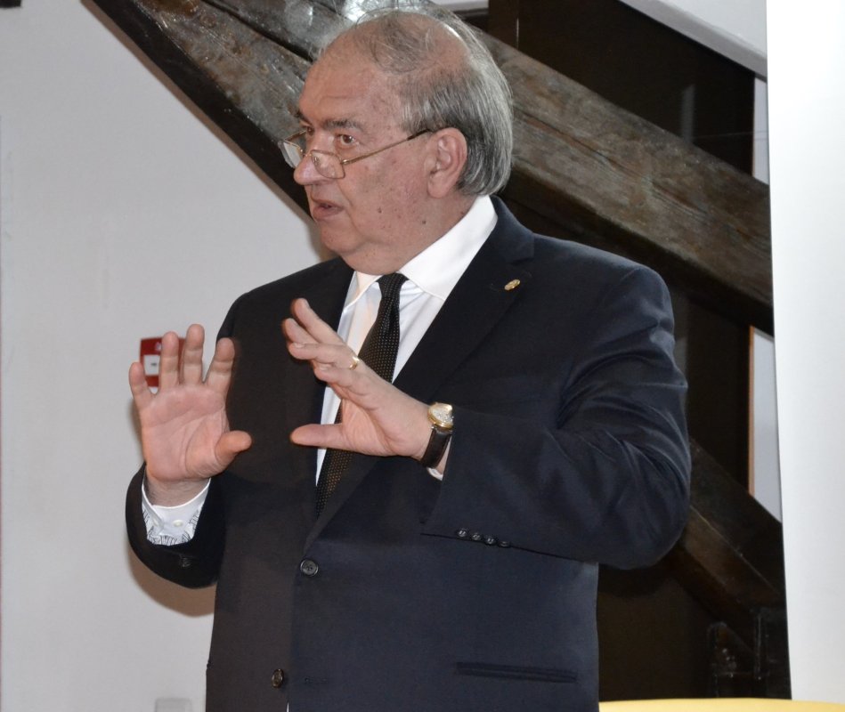 „Perioada romantică a presei s-a terminat după alegerile din 20 mai 1990” 318702