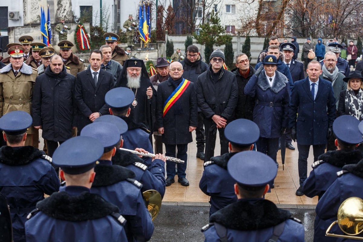 Ceremonial religios și militar la Cluj‑Napoca la 35 de ani de la revoluţia din decembrie 1989 319773