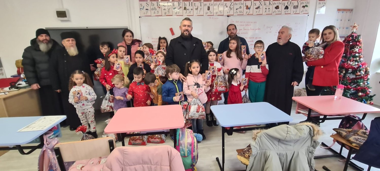 Daruri de sărbători pentru familii nevoiașe din Arhiepiscopia Timișoarei 319813