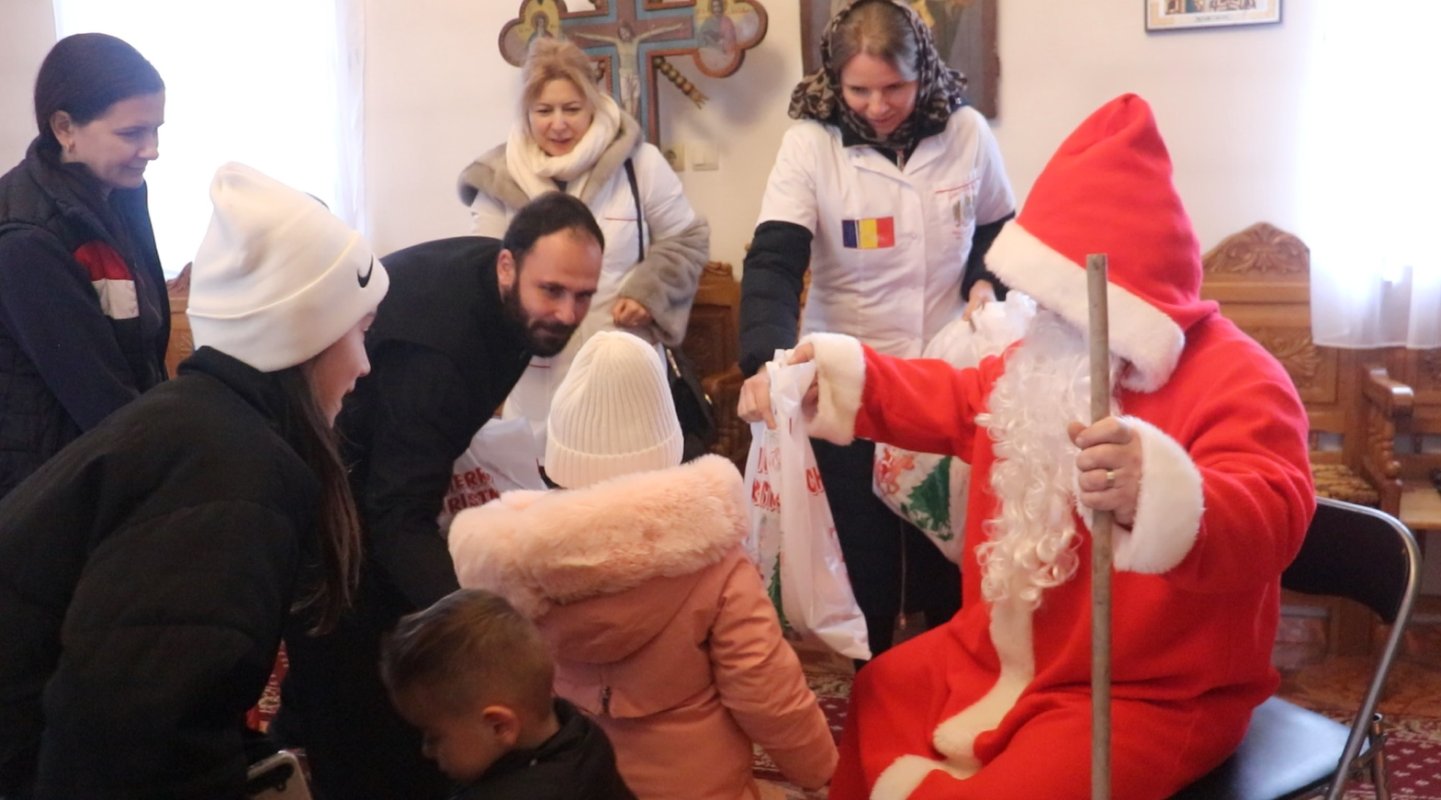 Daruri pentru 110 copii din județul Prahova  319818