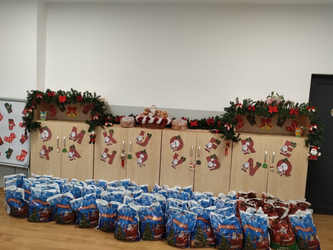 Într-o altfel de iesle... 319674