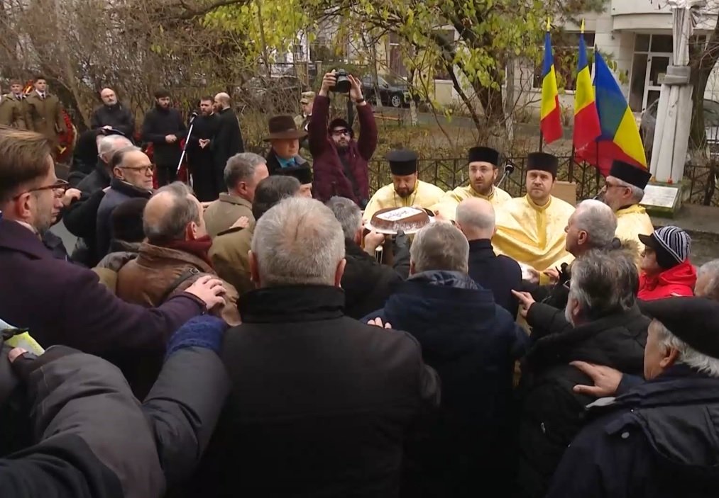 Slujbe de pomenire pentru eroii revoluției în București 319809