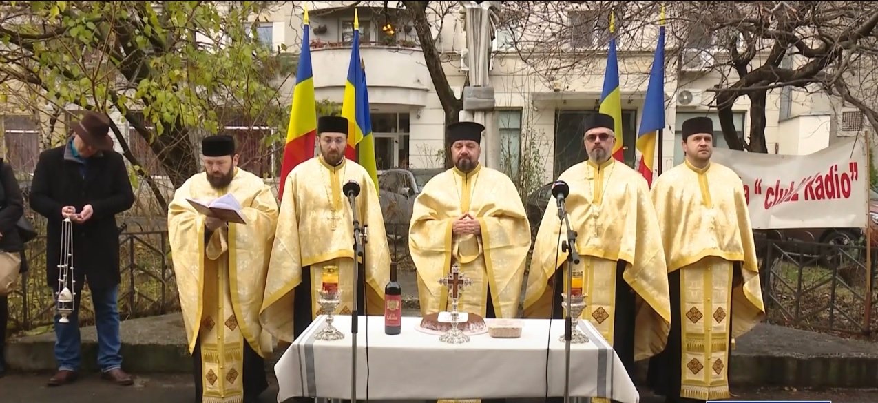 Slujbe de pomenire pentru eroii revoluției în București 319810