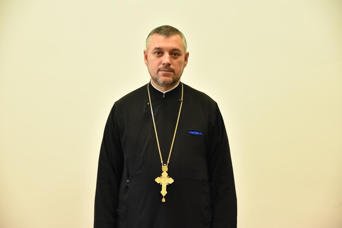 Părintele profesor Nicolae Răzvan Stan a trecut la Domnul 319829