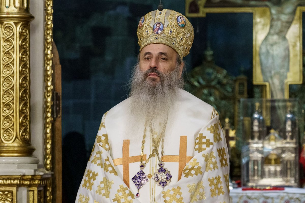 Nașterea Domnului a adunat sute de credincioși la Catedrala Mitropolitană din Iași 319915