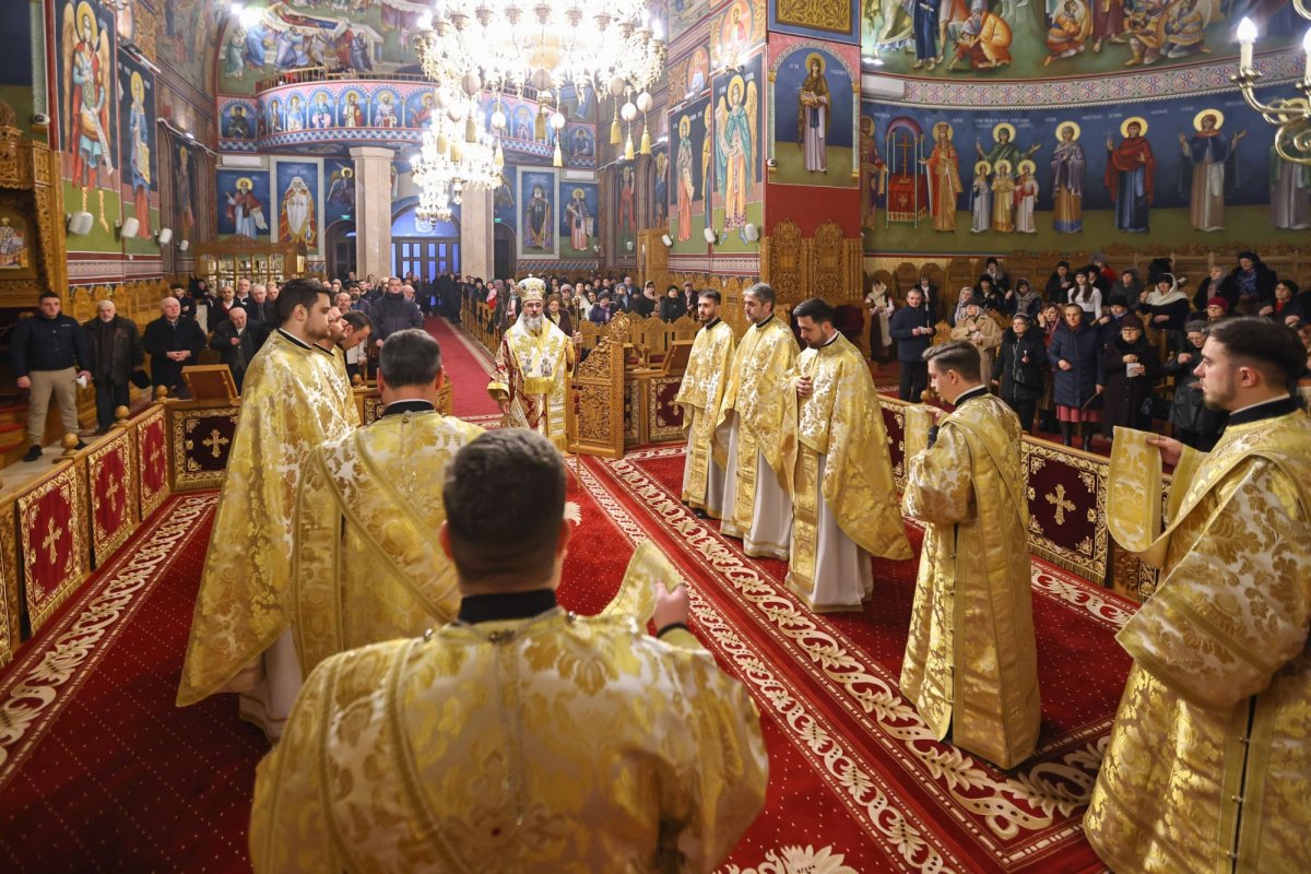 Crăciunul în Eparhii din Muntenia și Dobrogea 319985