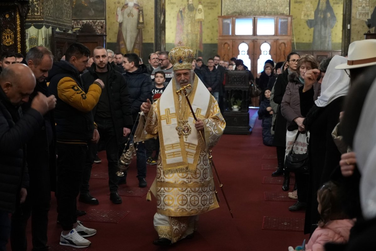 Crăciunul în Eparhii din Muntenia și Dobrogea 319989