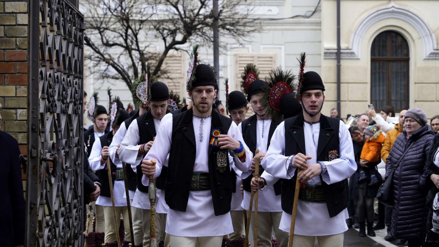 Mulţimi de credincioşi au prăznuit Crăciunul la Catedrala Mitropolitană din Sibiu 320031
