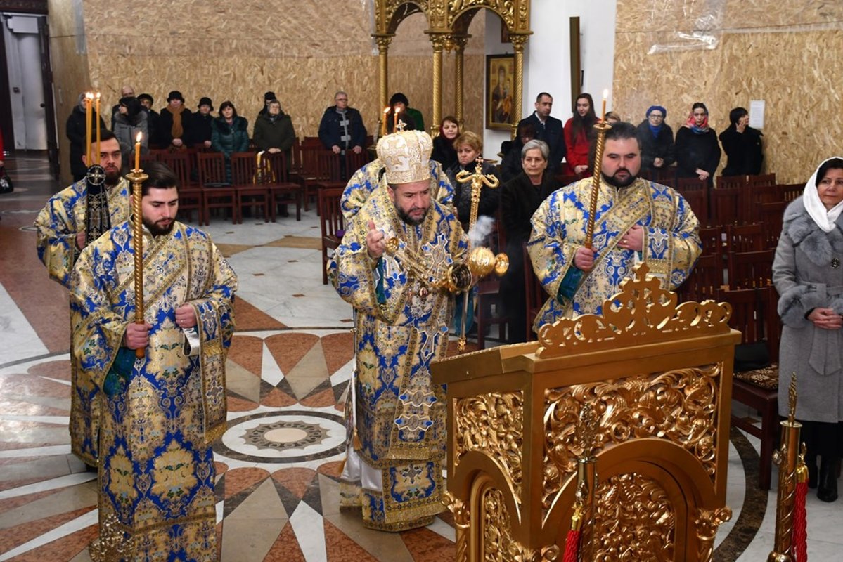 Nașterea Domnului sărbătorită la catedrala din Caransebeș 320002