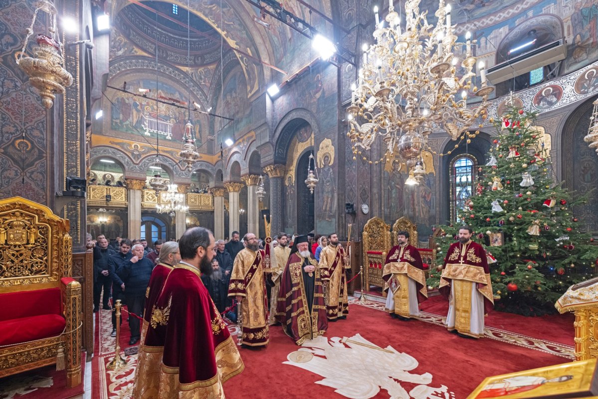 Sfântul Arhidiacon Ștefan, cinstit de bucureșteni la Catedrala Patriarhală 320046