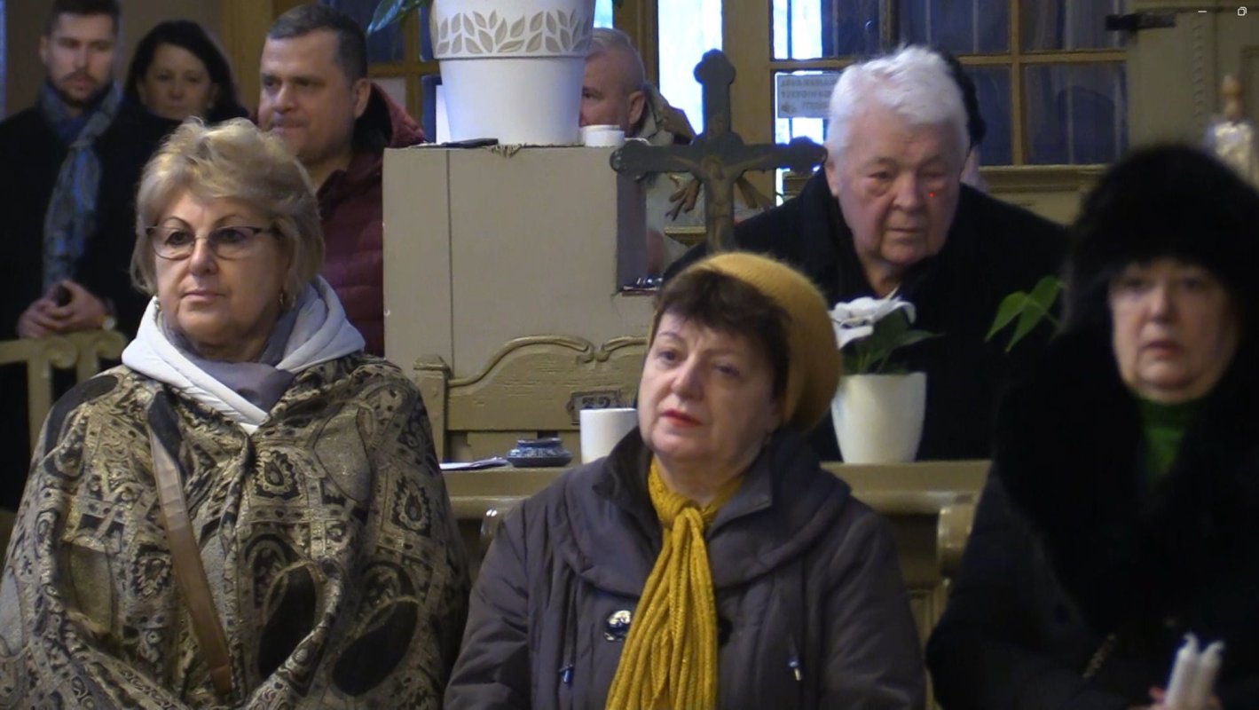 Prima zi a noului an la Catedrala Episcopală din Giula, Ungaria 320382