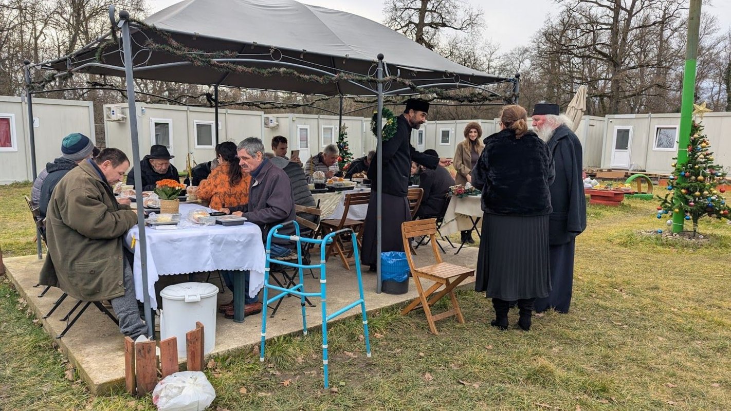 Mitropolitul Banatului și-a serbat onomastica cu persoanele fără adăpost 320726