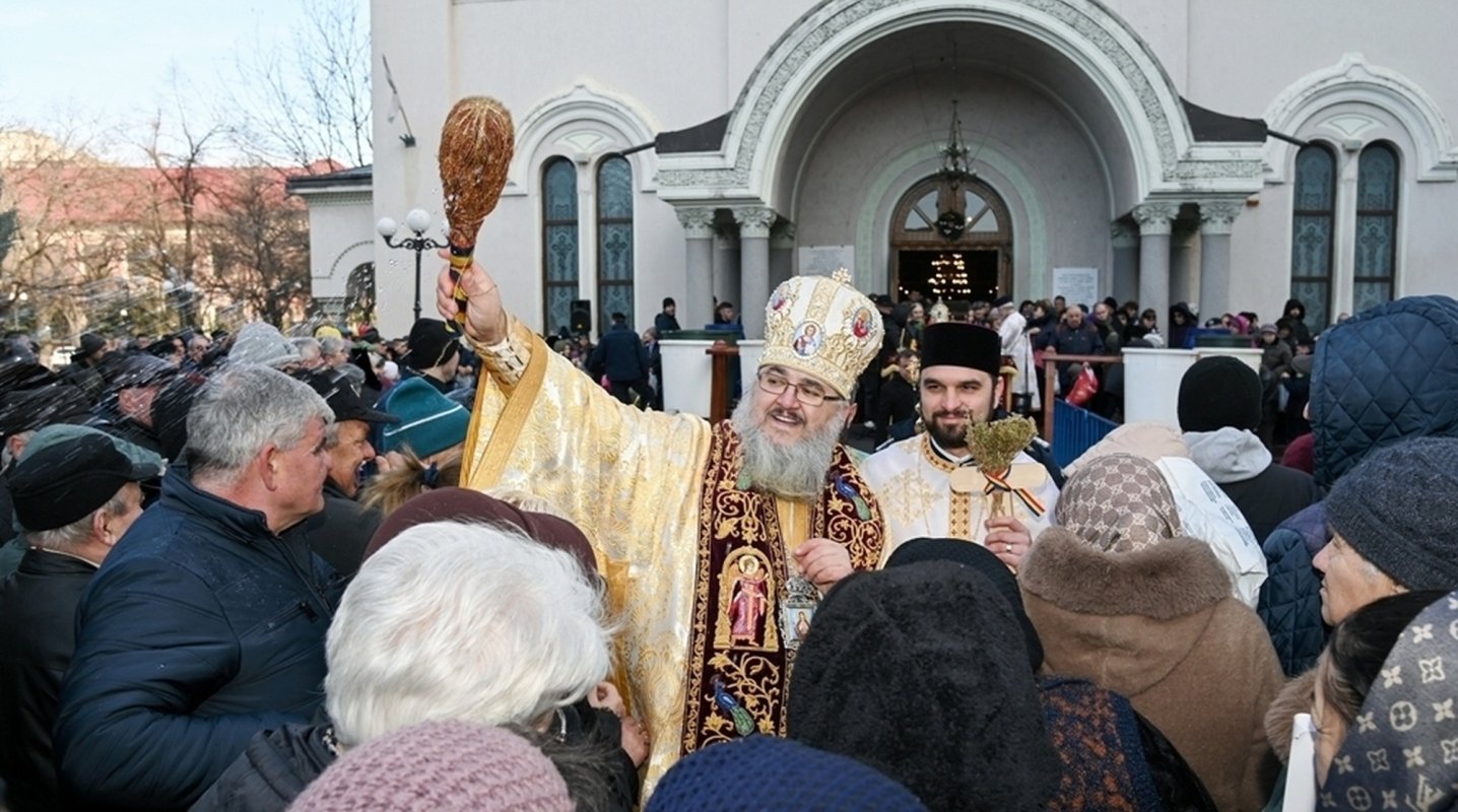 Sărbătoarea Dumnezeieștii Arătări în eparhii din Muntenia și Dobrogea 320773