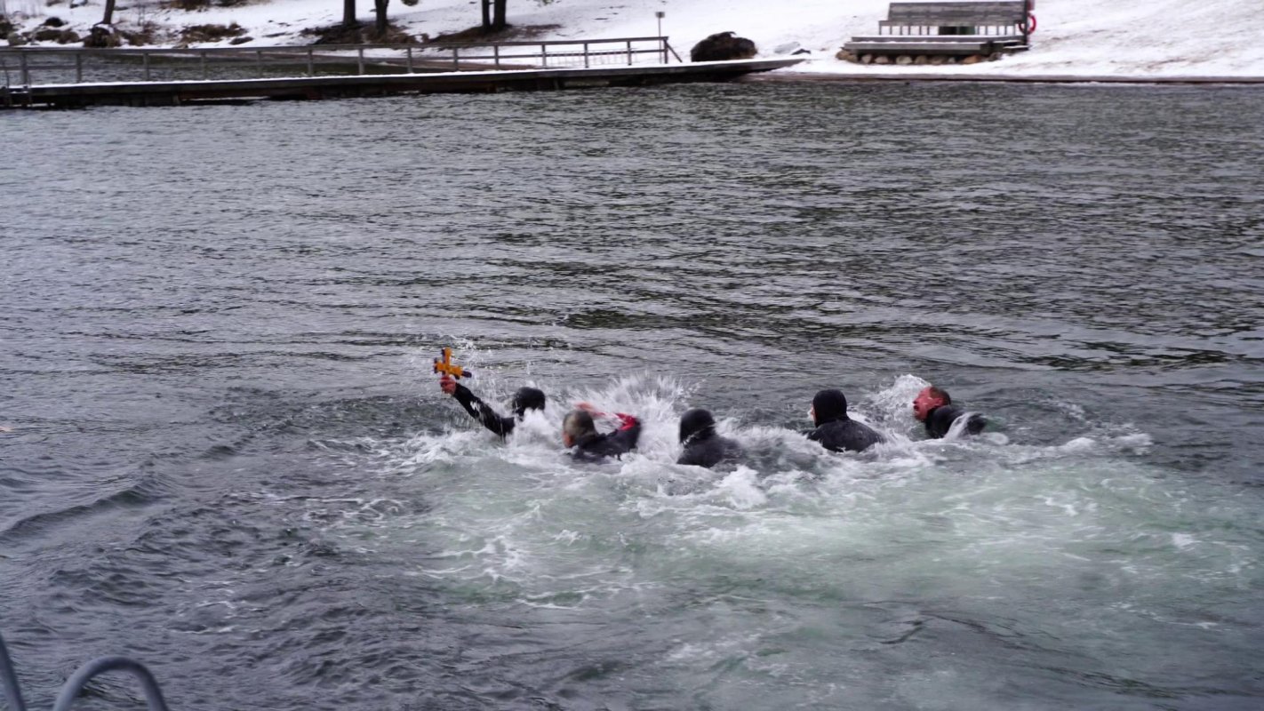 Cruci scoase din apele reci ale nordului Europei 320744