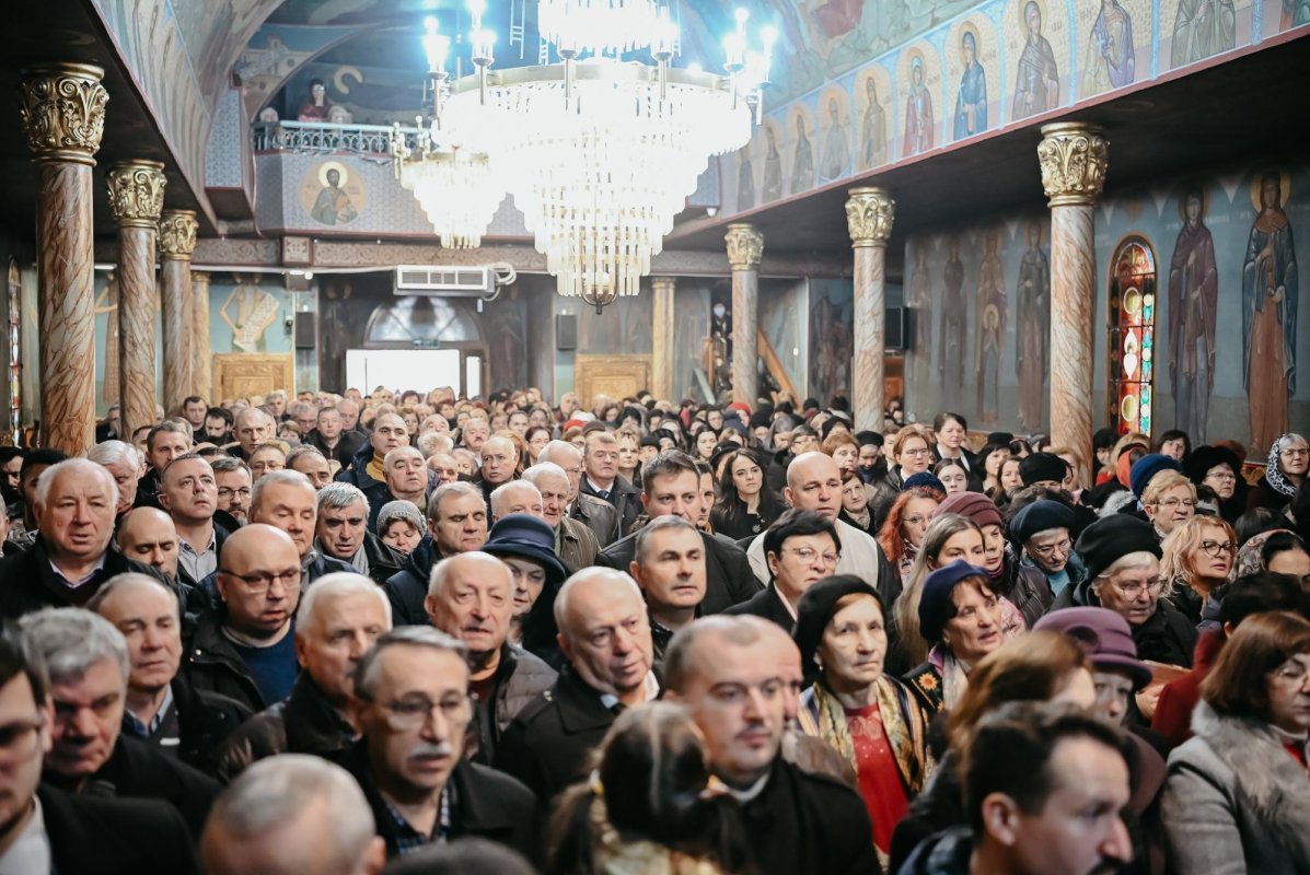 Hramul de iarnă al Bisericii „Sfântul Ioan Botezătorul” din cartierul clujean Mărăști 320730