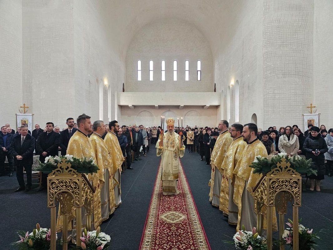 Slujire arhierească în Parohia Ungheni I, Protopopiatul Târgu Mureș 320734