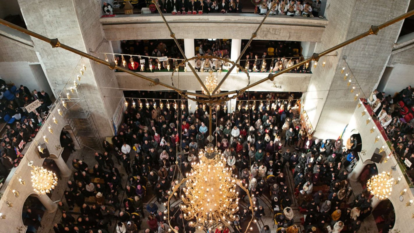 Festivalul cetelor de colindători din Ţara Făgăraşului, la a 18-a ediţie 320798